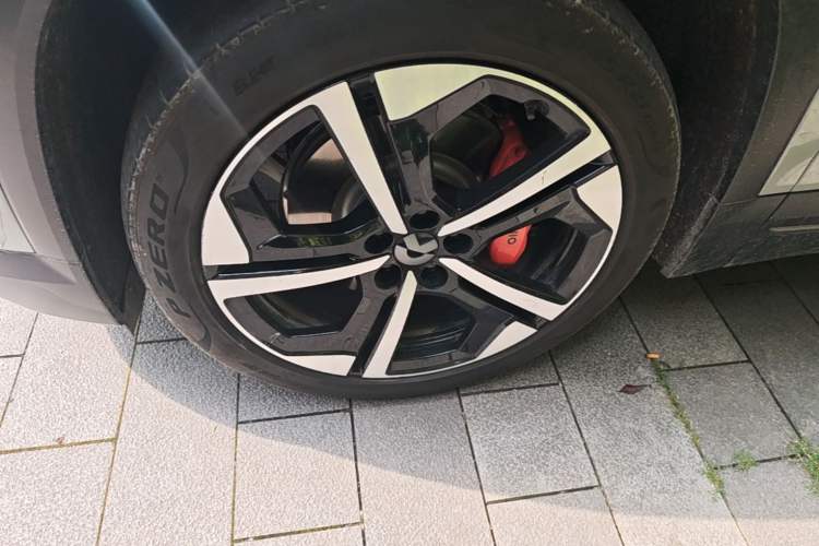 Used Nio ES7 2022 75 kWh Left Front Wheel Hub