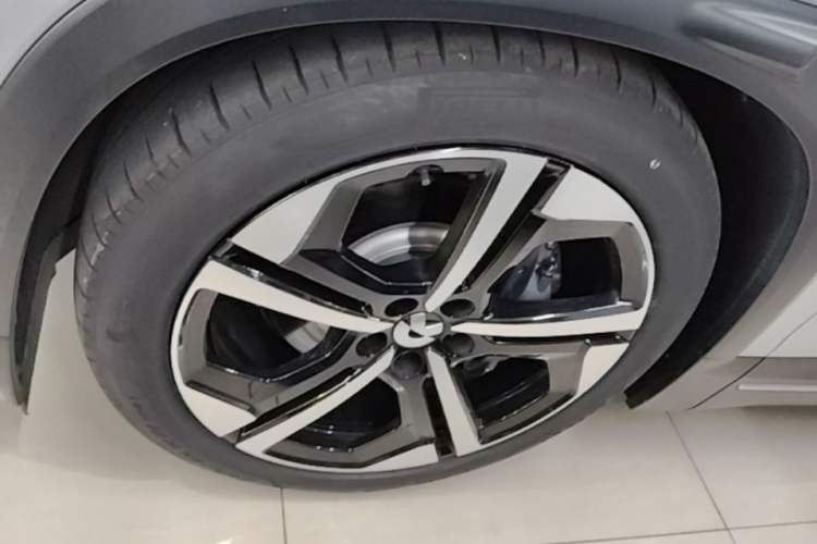 Used Nio ES7 2022 100kWh First Edition Left Front Wheel Hub