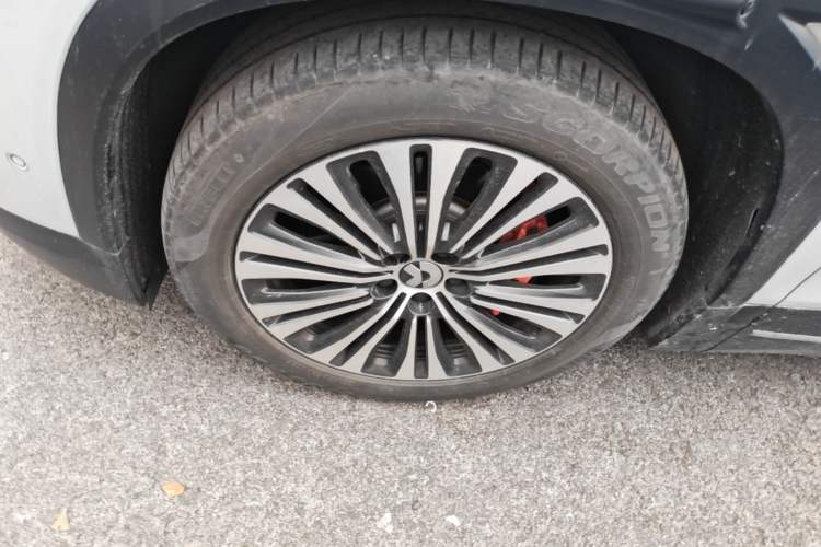 Used Nio ES7 2022 75 kWh Left Front Wheel Hub