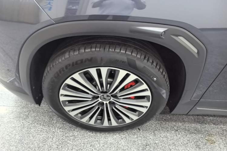 Used Nio ES7 2022 75 kWh Left Front Wheel Hub