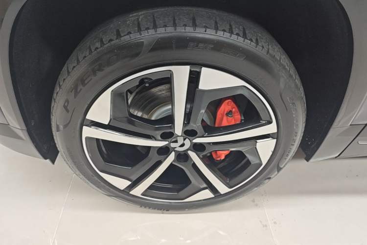Used Nio ES7 2022 100kWh First Edition Left Front Wheel Hub