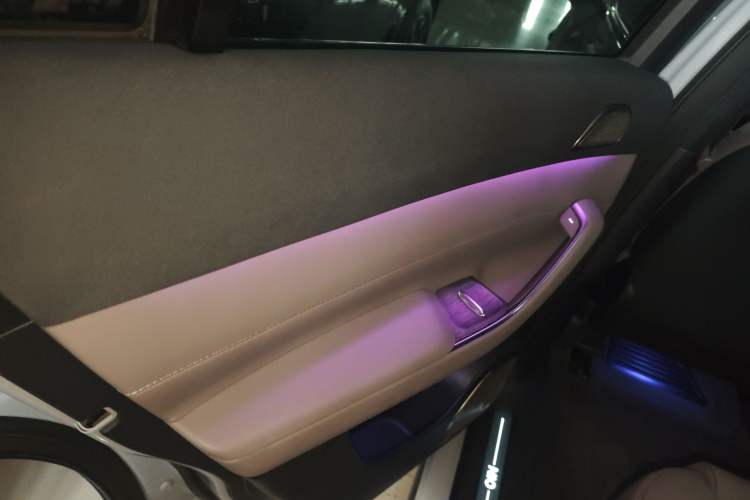 Used Nio ES7 2022 75 kWh Left Rear Door Interior