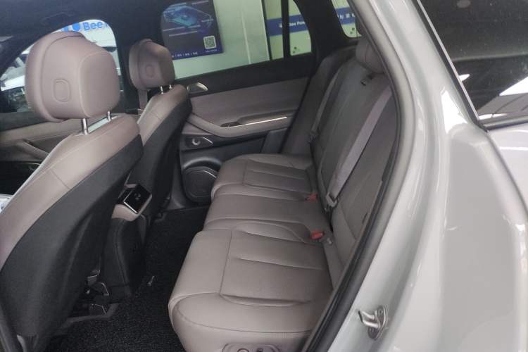 Used Nio ES7 2022 100 kWh Left Rear Seat
