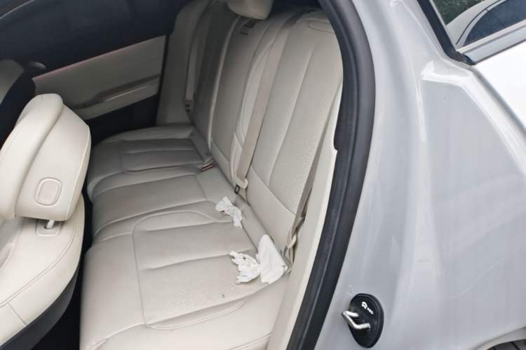 Used Nio ES7 2022 75 kWh Left Rear Seat