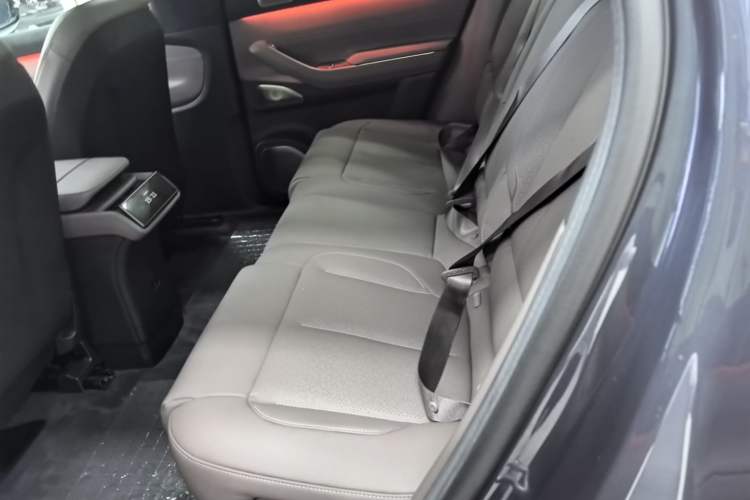 Used Nio ES7 2022 75 kWh Left Rear Seat