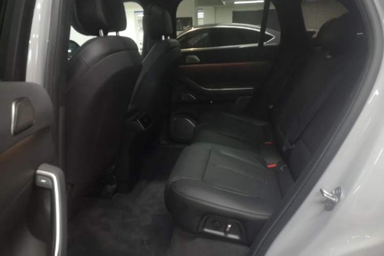 Used Nio ES7 2022 75 kWh Left Rear Seat