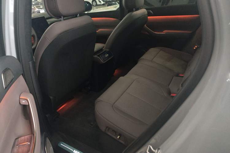 Used Nio ES7 2022 75 kWh Left Rear Seat
