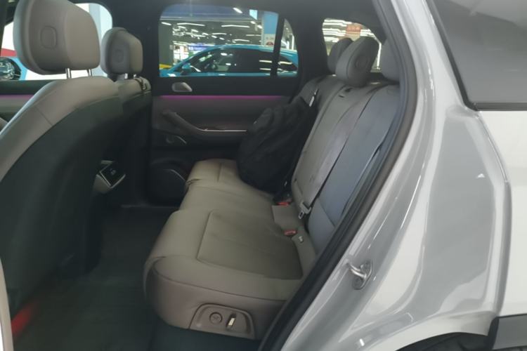 Used Nio ES7 2022 75 kWh Left Rear Seat