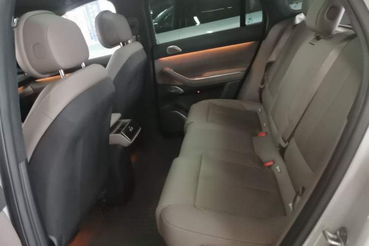 Used Nio ES7 2022 100 kWh Left Rear Seat