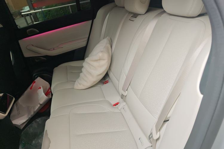 Used Nio ES7 2022 75 kWh Left Rear Seat