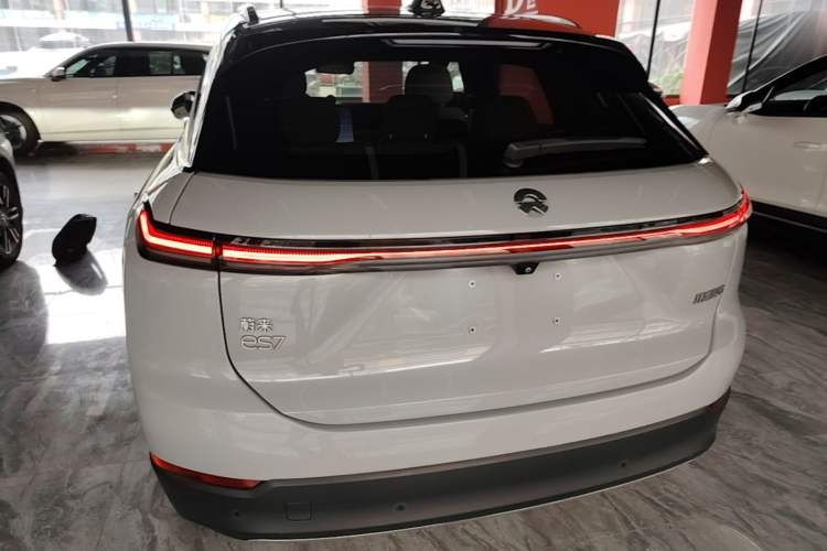 Used Nio ES7 2022 75 kWh Rear