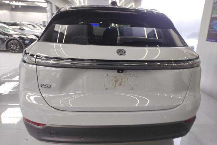 Used Nio ES7 2022 100 kWh Rear