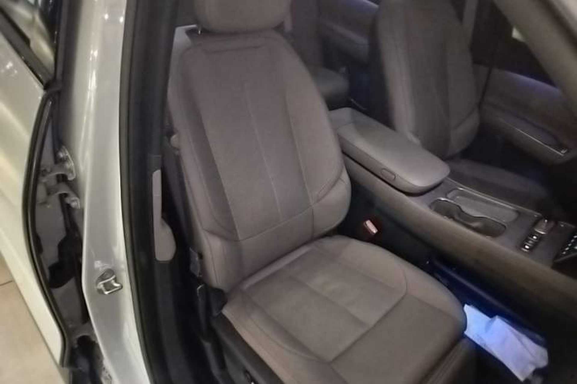 Used Nio ES7 2022 100 kWh Right Front Seat
