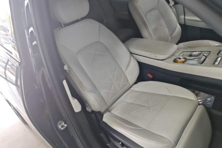 Used Nio ES7 2022 100kWh First Edition Right Front Seat