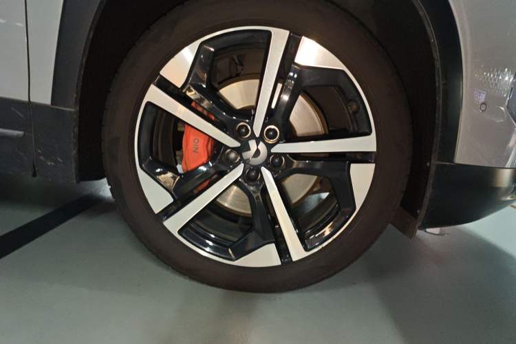 Used Nio ES7 2022 100kWh First Edition Right Front Wheel Hub