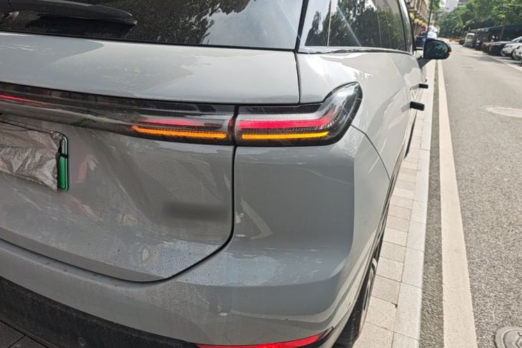 Used Nio ES7 2022 75 kWh Right Rear Taillight