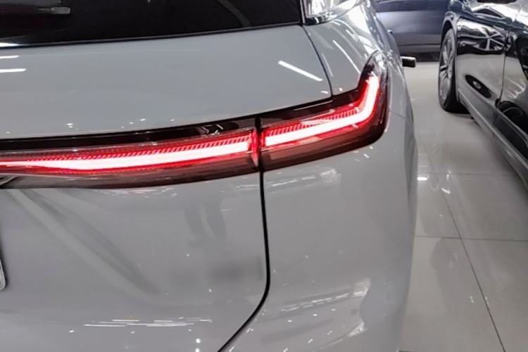 Used Nio ES7 2022 100kWh First Edition Right Rear Taillight