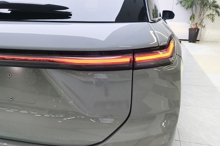 Used Nio ES7 2022 100 kWh Right Rear Taillight