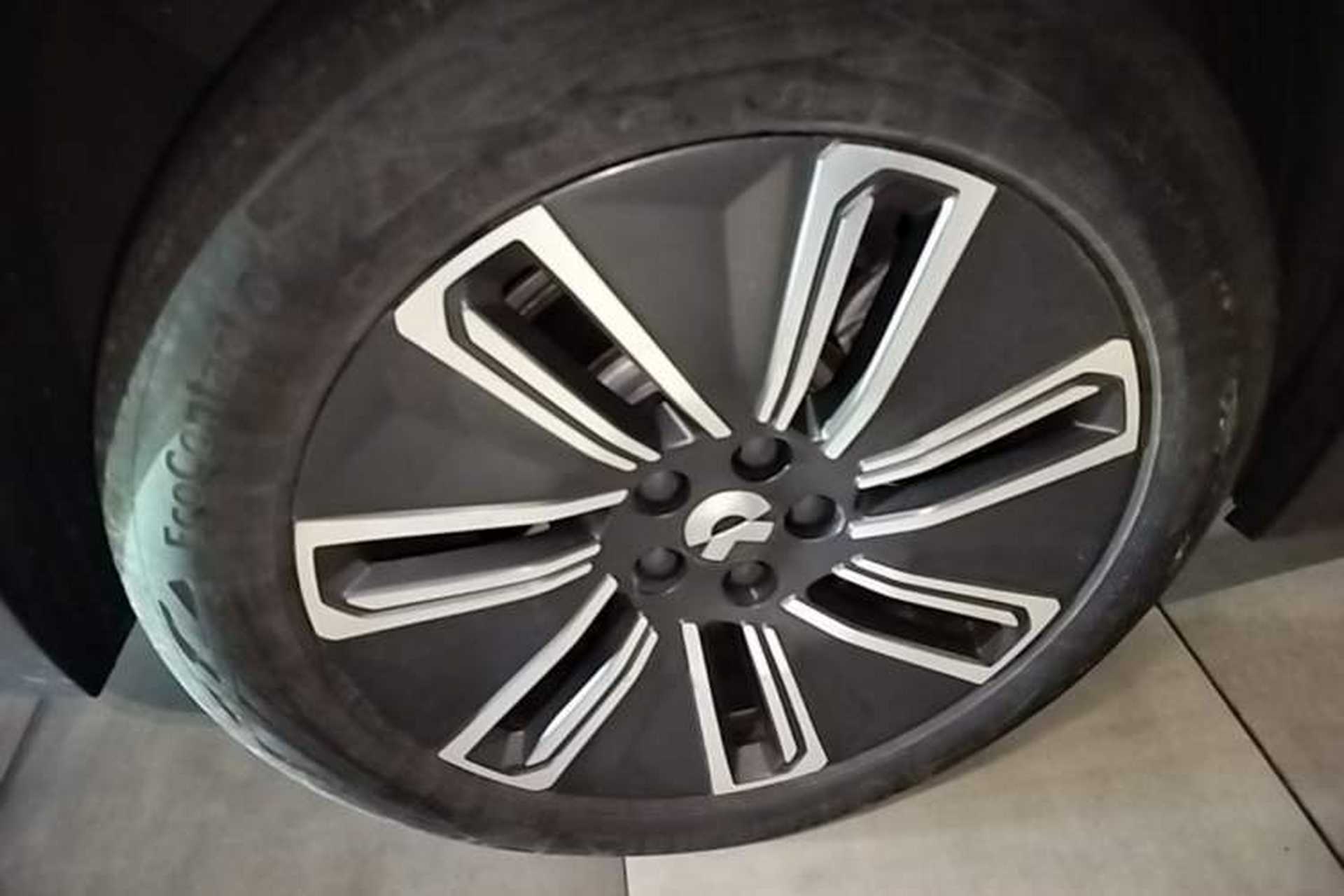 Used Nio ES7 2022 100 kWh Right Rear Wheel Hub