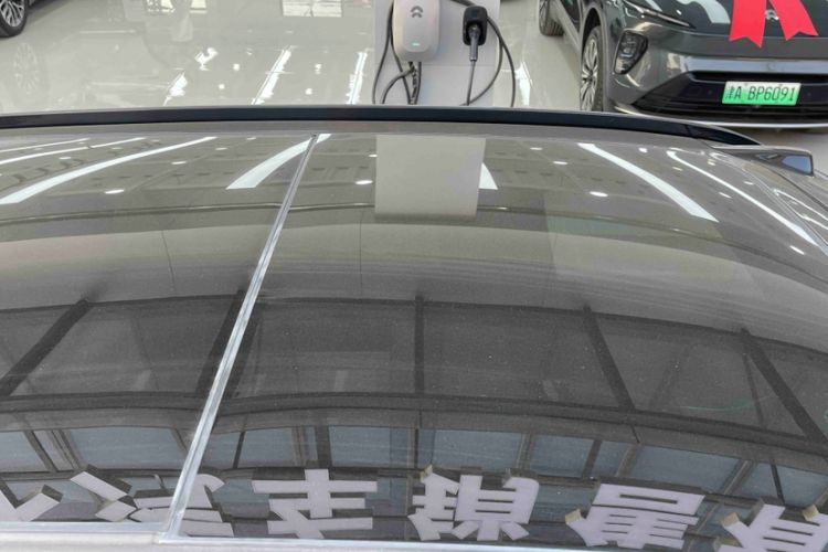 Used Nio ES7 2022 75 kWh Roof