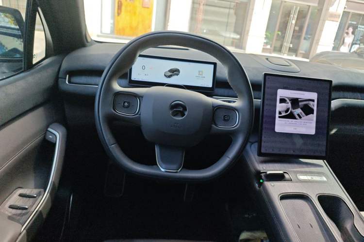 Used Nio ES7 2022 75 kWh Steering Wheel