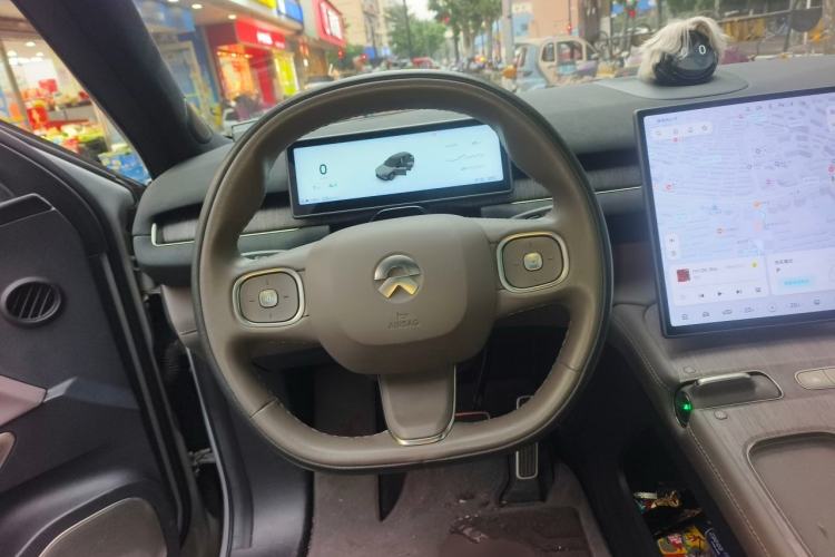 Used Nio ES7 2022 75 kWh Steering Wheel