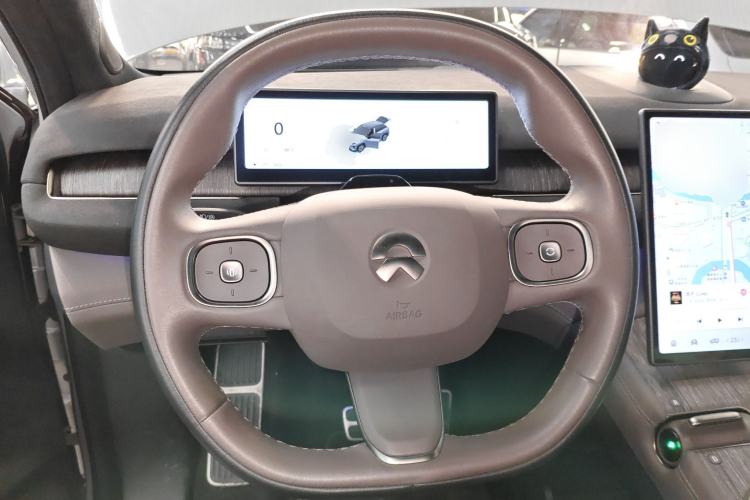 Used Nio ES7 2022 75 kWh Steering Wheel