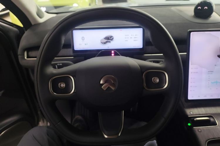 Used Nio ES7 2022 75 kWh Steering Wheel