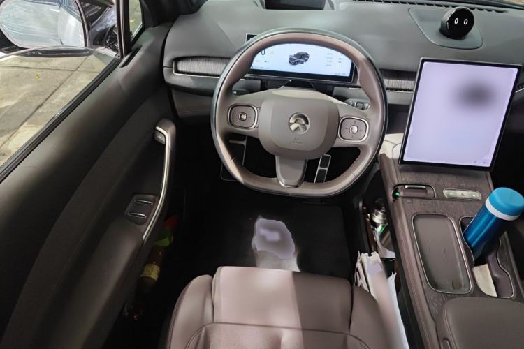 Used Nio ES7 2022 100 kWh Steering Wheel