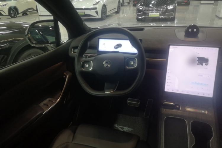 Used Nio ES7 2022 75 kWh Steering Wheel