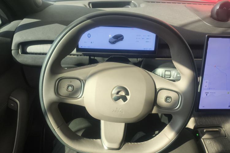 Used Nio ES7 2022 75 kWh Steering Wheel
