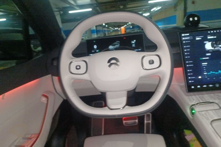 Used Nio ES7 2022 100kWh First Edition Steering Wheel