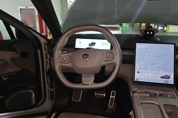 Used Nio ES7 2022 75 kWh Steering Wheel