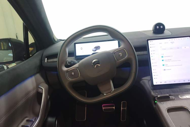 Used Nio ES7 2022 100kWh First Edition Steering Wheel