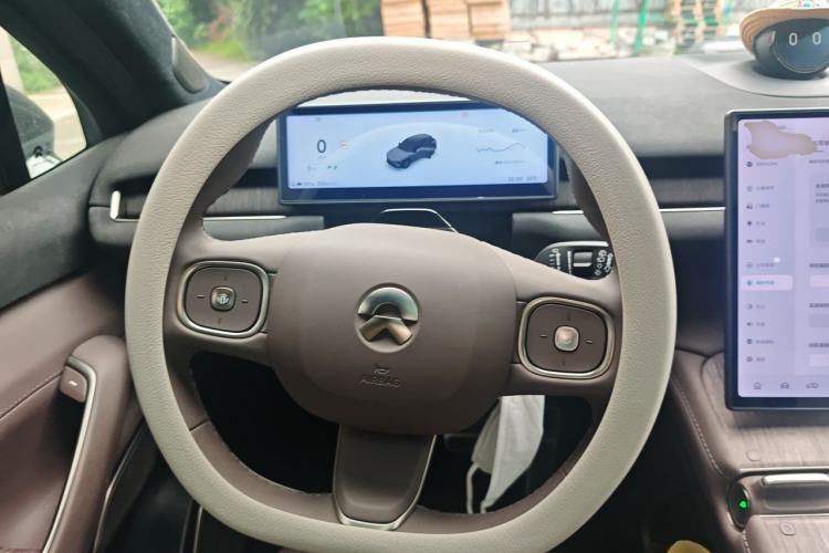 Used Nio ES7 2022 75 kWh Steering Wheel