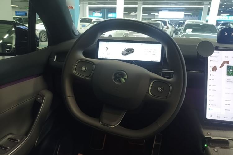 Used Nio ES7 2022 75 kWh Steering Wheel