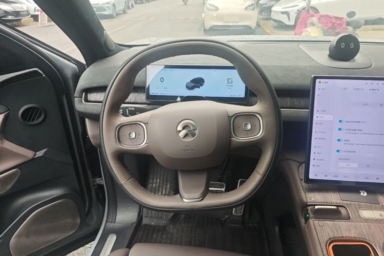Used Nio ES7 2022 75 kWh Steering Wheel