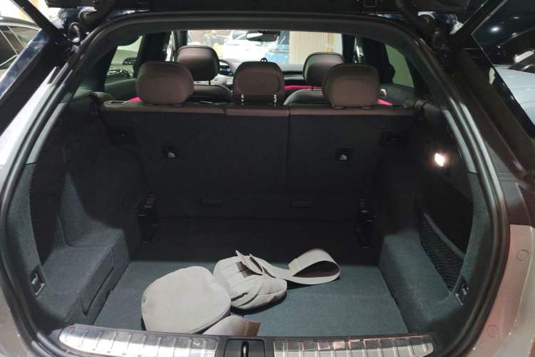 Used Nio ES7 2022 75 kWh Trunk