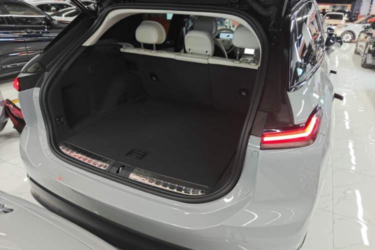 Used Nio ES7 2022 75 kWh Trunk