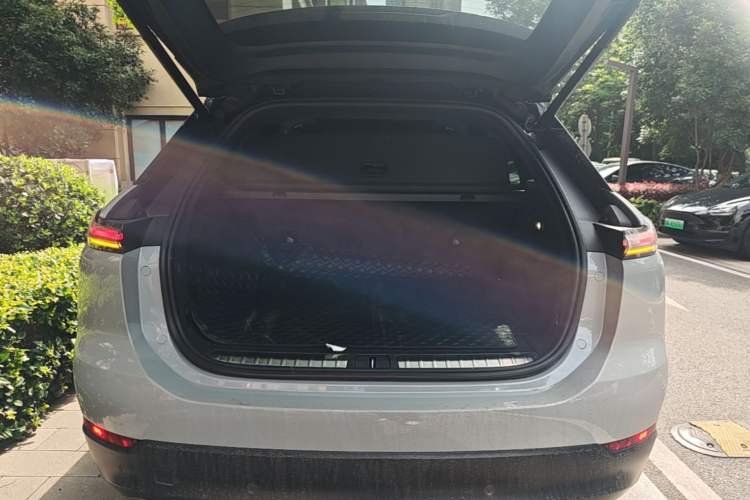 Used Nio ES7 2022 75 kWh Trunk
