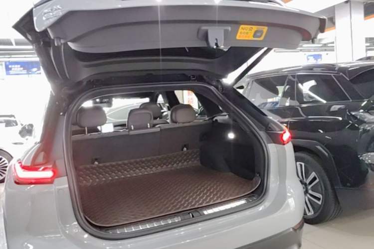 Used Nio ES7 2022 100kWh First Edition Trunk