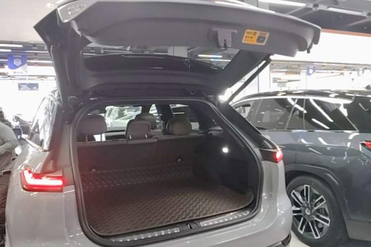 Used Nio ES7 2022 100kWh First Edition Trunk