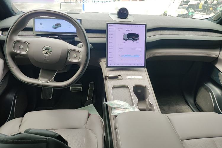 Used Nio ES7 2022 75 kWh Center Console