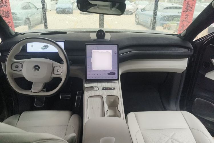 Used Nio ES7 2022 100 kWh Center Console