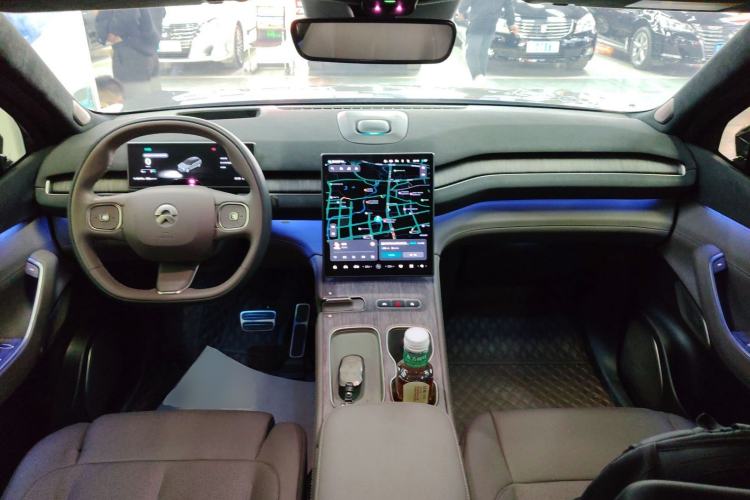 Used Nio ES7 2022 75 kWh Center Console