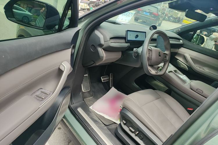 Used Nio ES7 2022 75 kWh Driver Seat