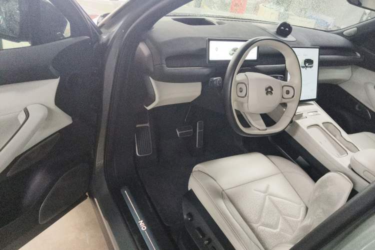 Used Nio ES7 2022 100 kWh Driver Seat
