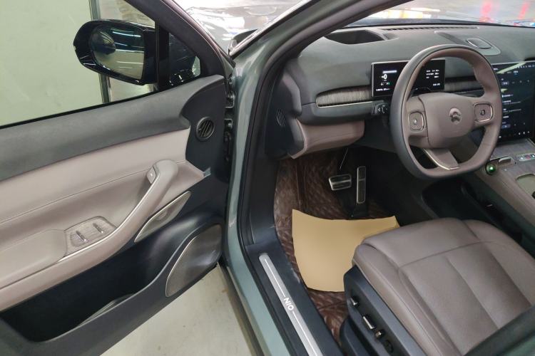 Used Nio ES7 2022 75 kWh Driver Seat