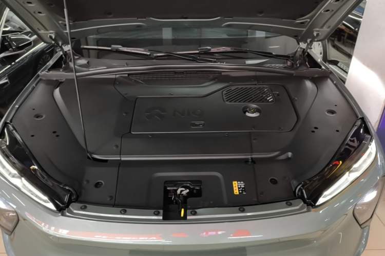 Used Nio ES7 2022 75 kWh Engine Bay