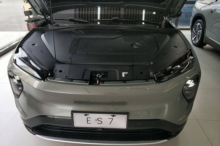 Used Nio ES7 2022 75 kWh Engine Bay